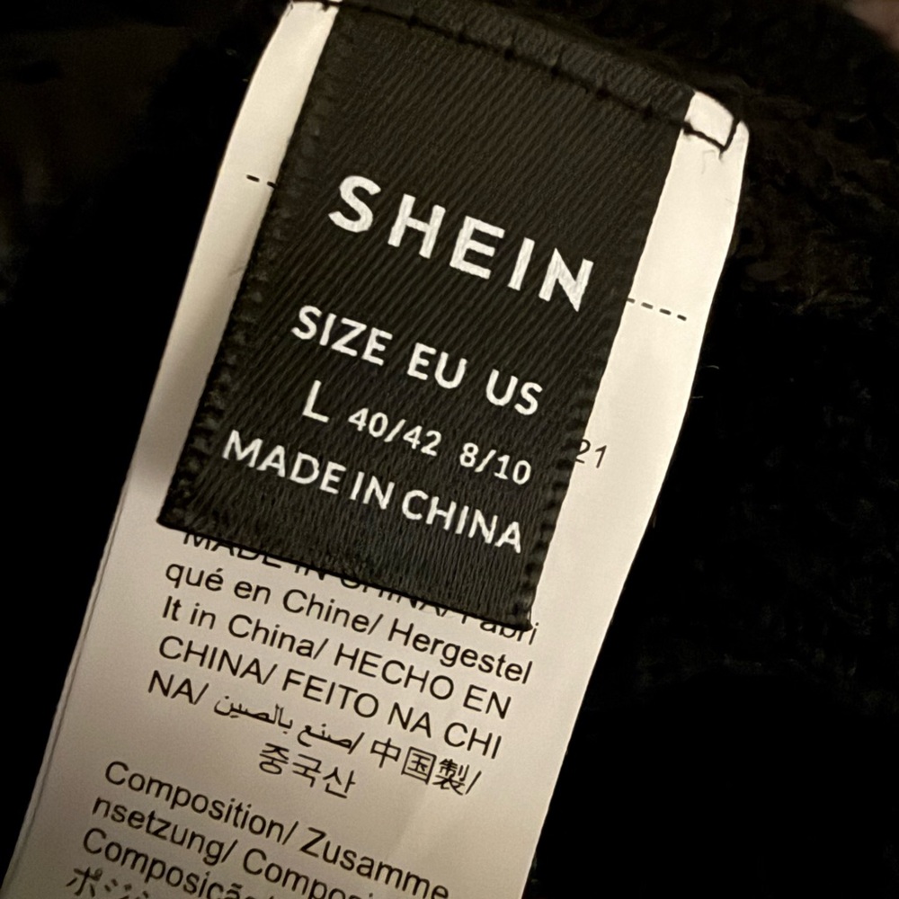 SHEIN Elegant Black V-Neck Sweater - Picture 3 of 3